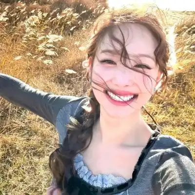 郁雁卉
